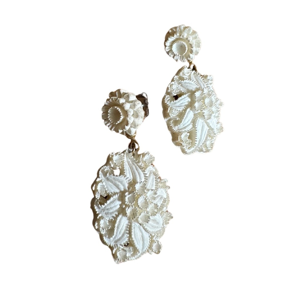 * RARE* "French Ivory" Floral Pierced Earrings